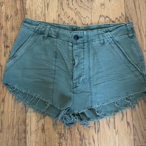 NWOT Free People sz 10 destroyed shorts